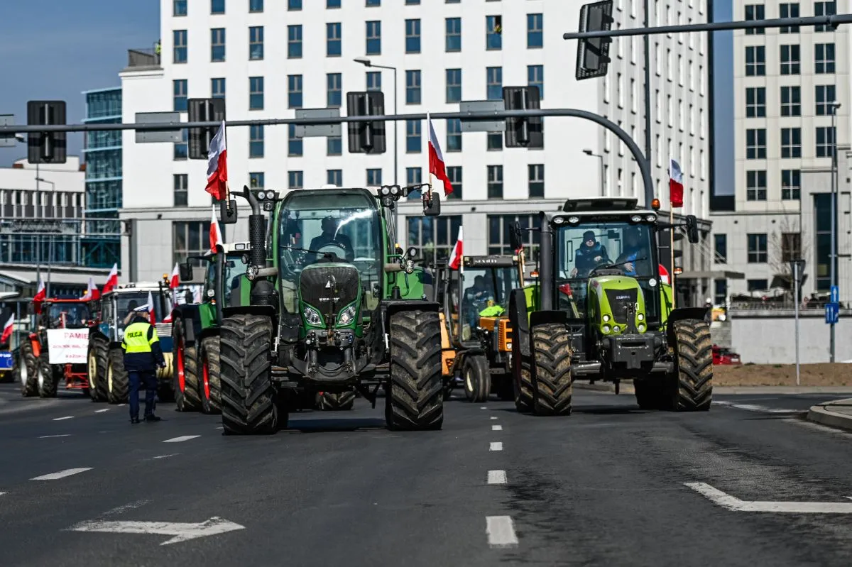 Polish farmers protest EU Green Deal and Ukrainian grain