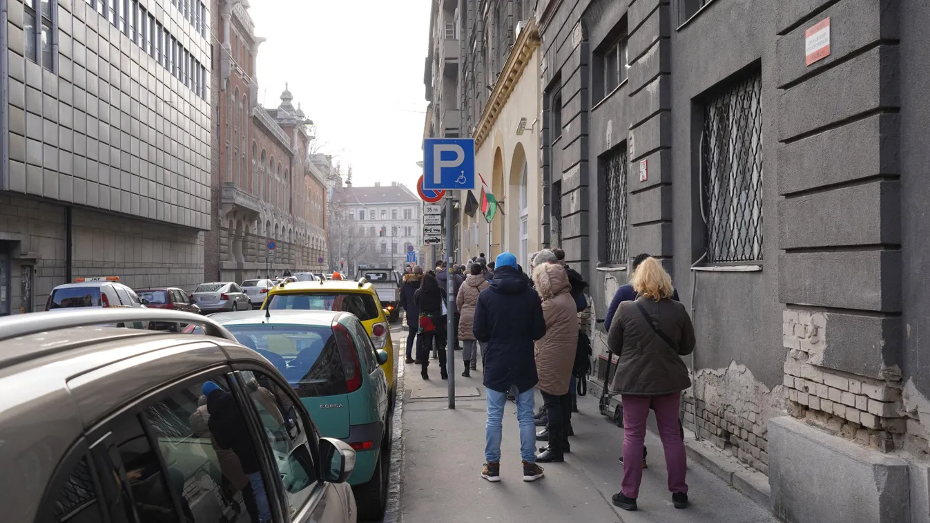 Pikó Andrásnak nincs bérlakásprogramja, 210 bérlőt riogat