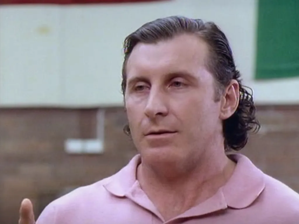 Mr. Southgate - A mindig egy számmal kisebb, galléros pólót viselő technikatanár volt az, akire a leginkább igaz a sorozatban, hogy a zord külső érző szívet takart.