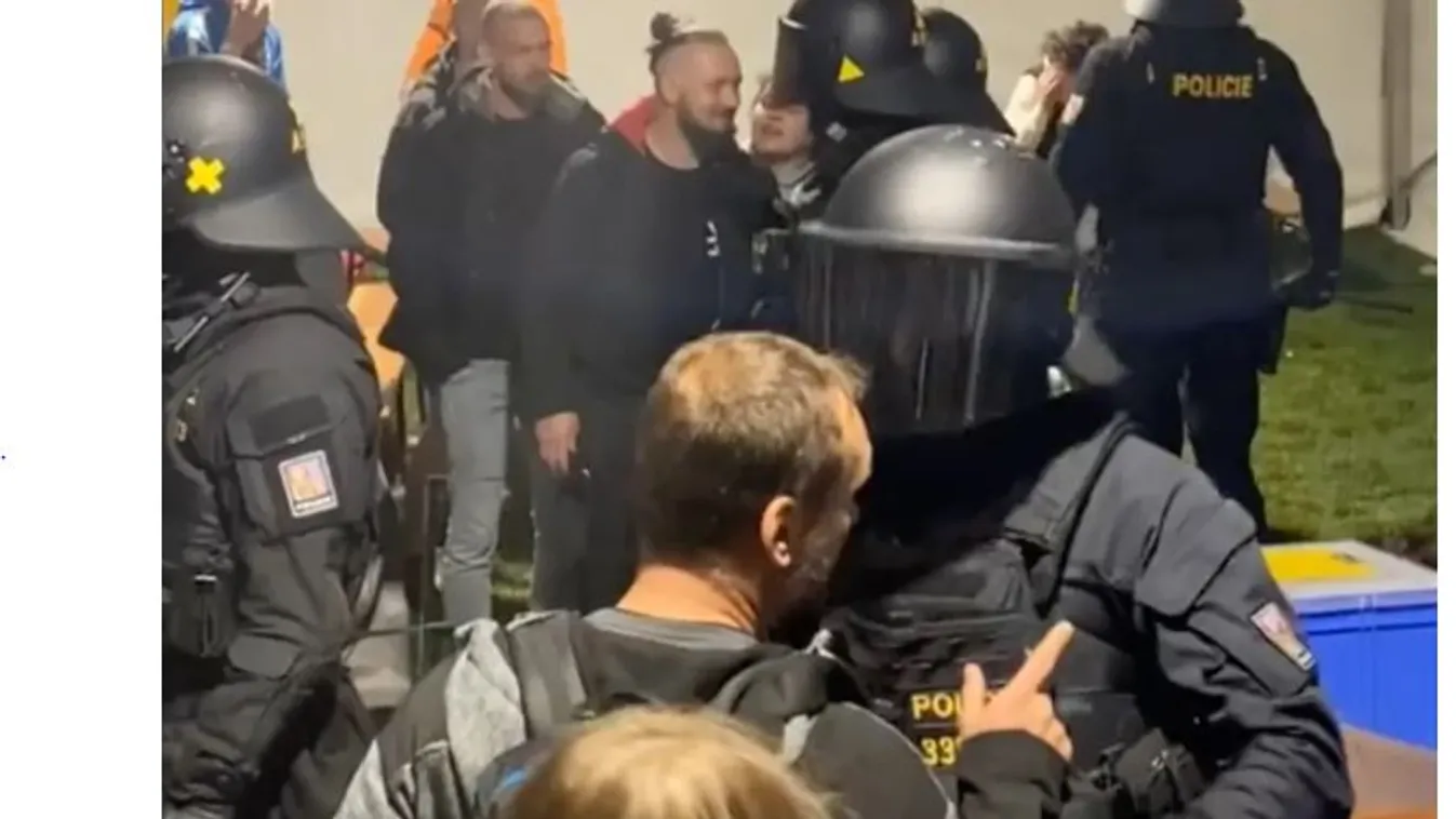 Rohamrendőröket vetettek be egy fesztiválon