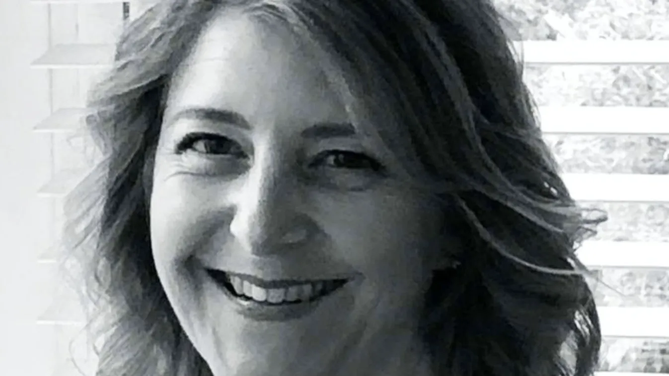 Egy ötcsillagos szállodában holtan találtak rá az anyára