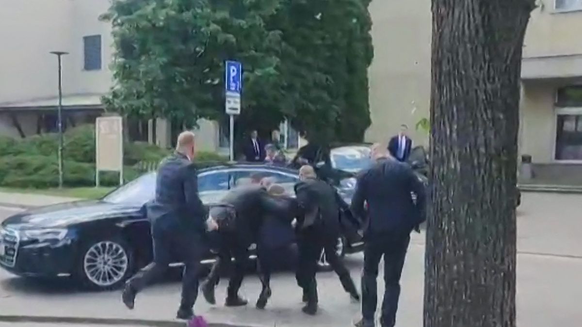 Stabil, de továbbra is nagyon súlyos Robert Fico állapota