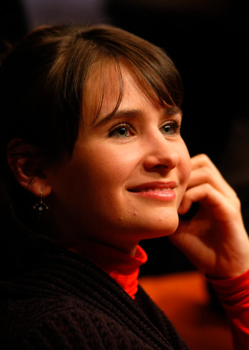 Tompos Kátya orosz anya és magyar apa gyermekeként született 1983-ban. Kollányi Péter