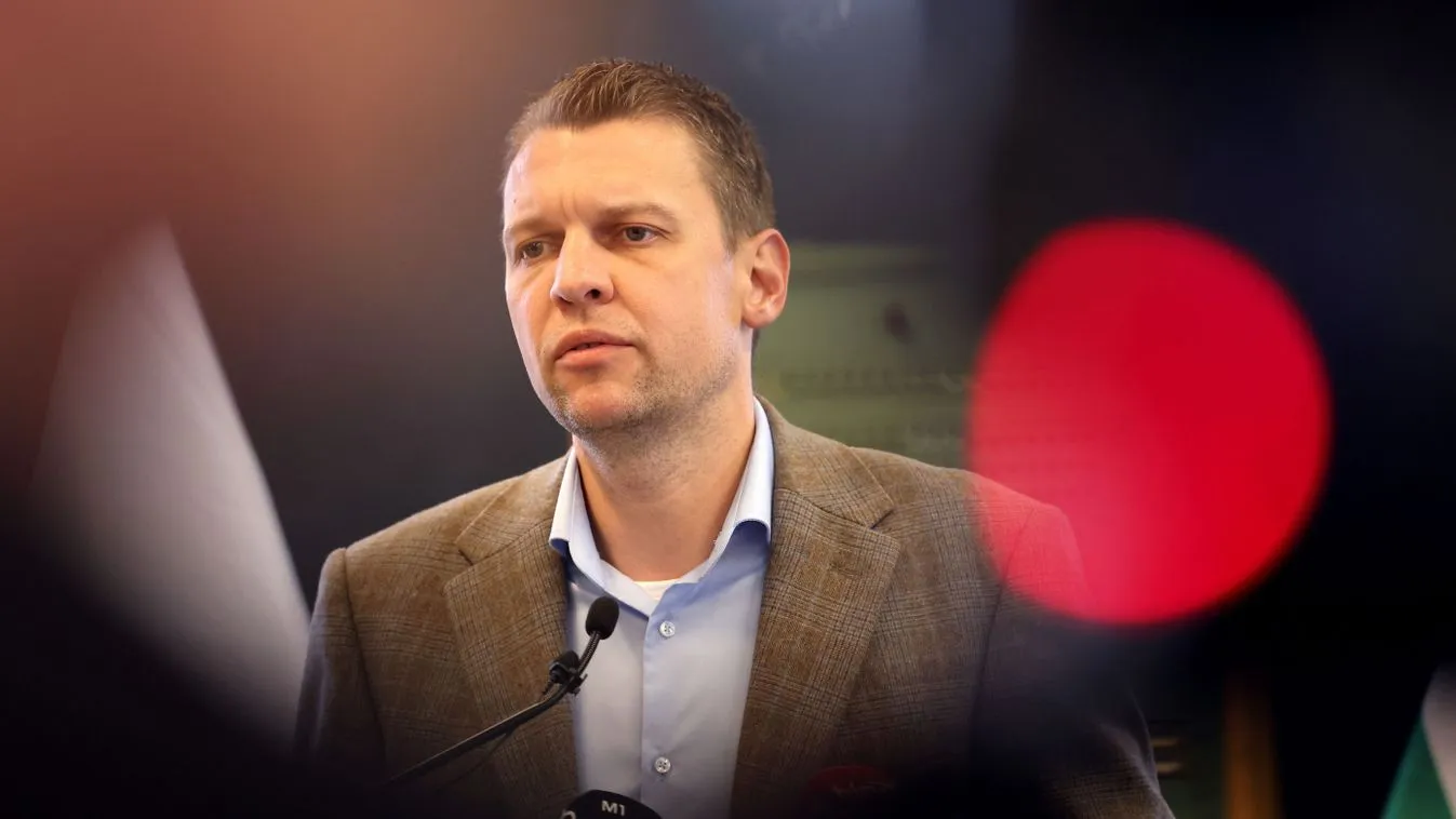 Melyik titkosszolgálattal működik együtt a 444?