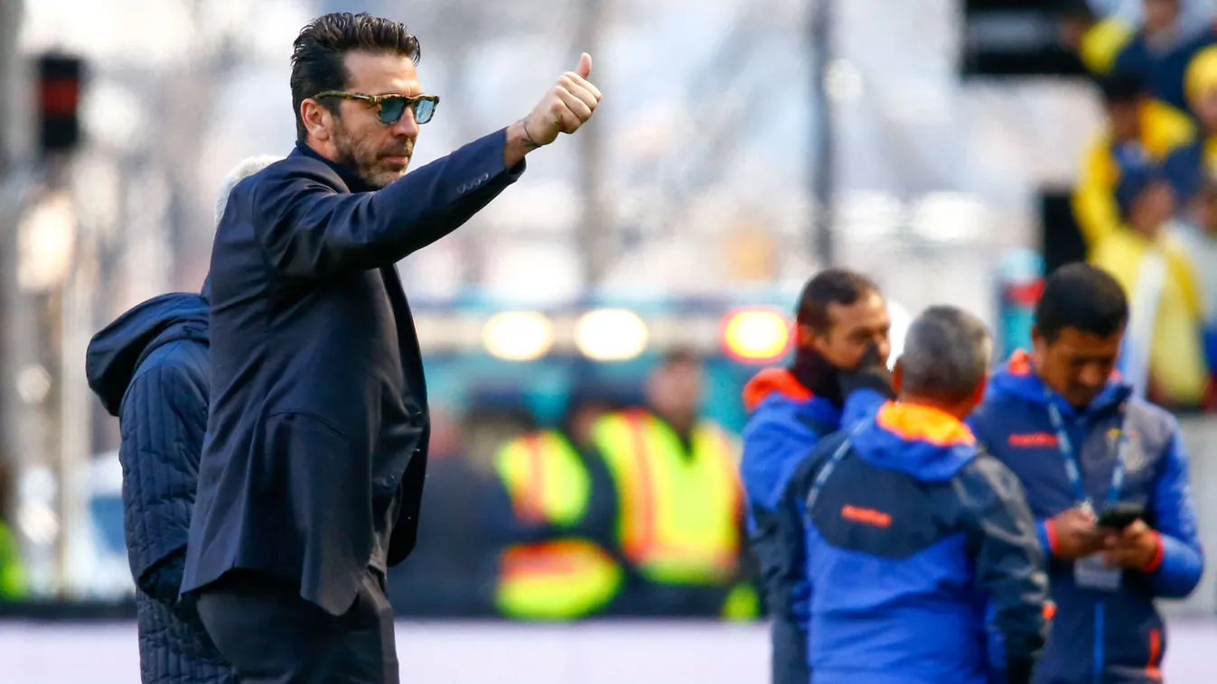 Gianluigi Buffon kapustábort tart Révfülöpön