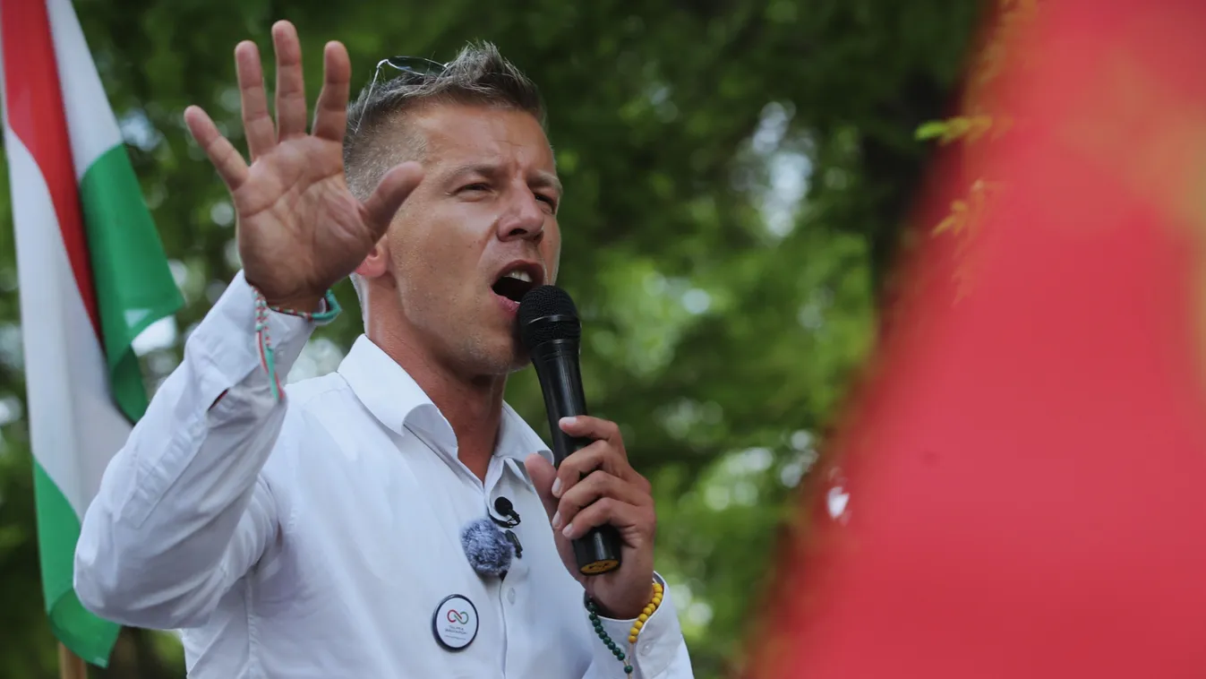 Magyar Péter csoportjában támogatják a sorkatonaságot