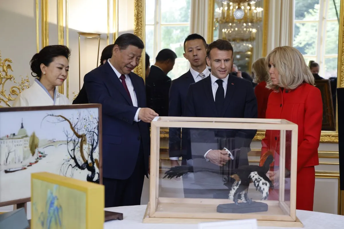 MACRON, Emmanuel; HSZI Csin-ping; PENG Li-jüan