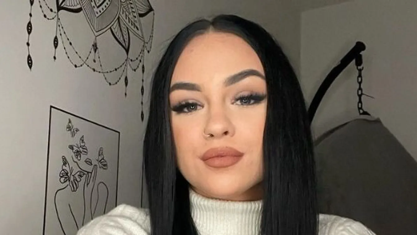 Autóbalesetet szenvedett a magyar énekesnő - fotó