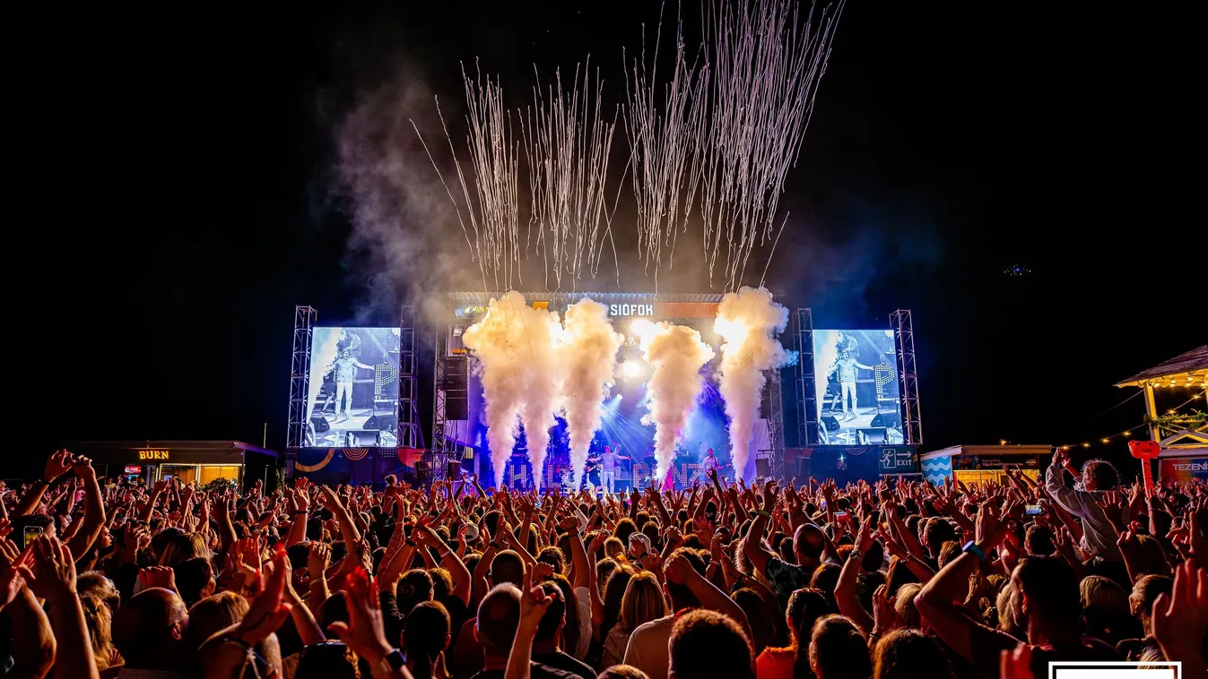 A városi Pünkösdi bulikkal nyit a Plázs