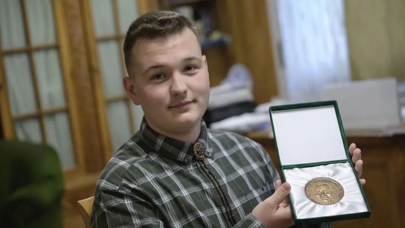 Nemrég még iskolai díjnak örült a verőcei tragédia eltűntje