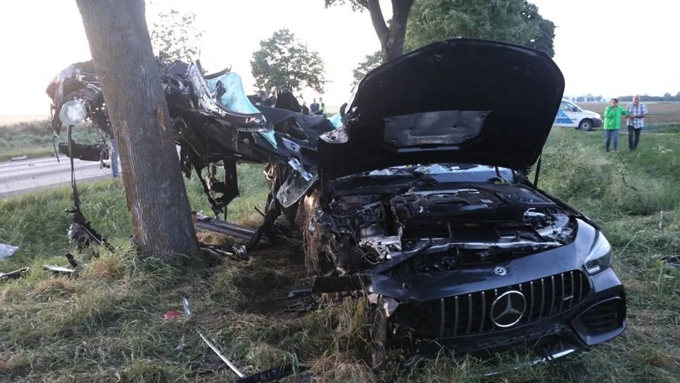 Szerelmespár halt szörnyet a balesetben