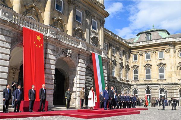 a kínai elnök magyarországon