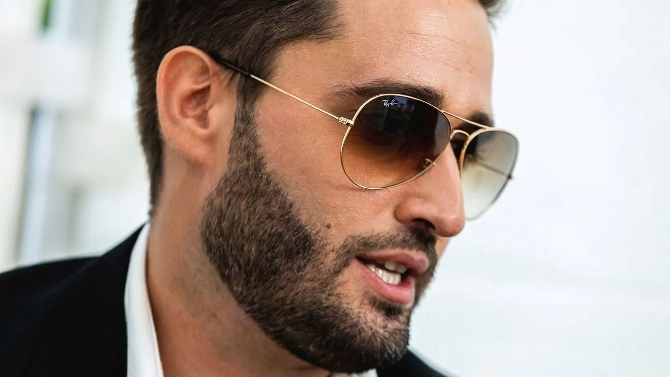 Balesetet szenvedett Király Viktor, aggódnak a rajongók