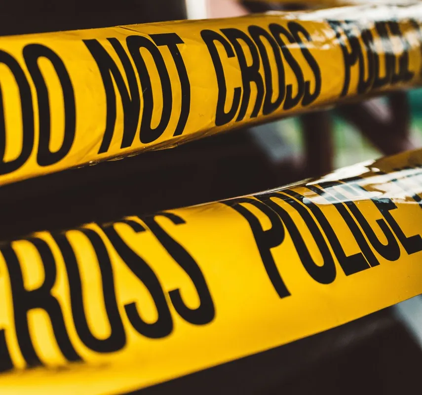 bűnügyi helyszín, lezárás, kordon, rendőrség