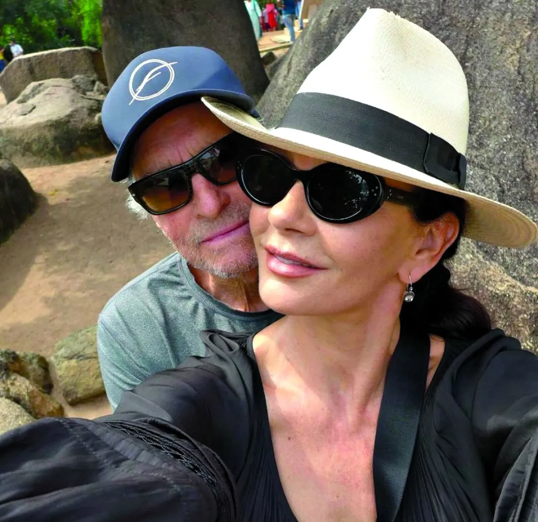 HOT FELTÖLTÉS Michael Douglas idén nyolcvan, de még mindig boldog, vagy boldogabb, nit valaha - RIPOST