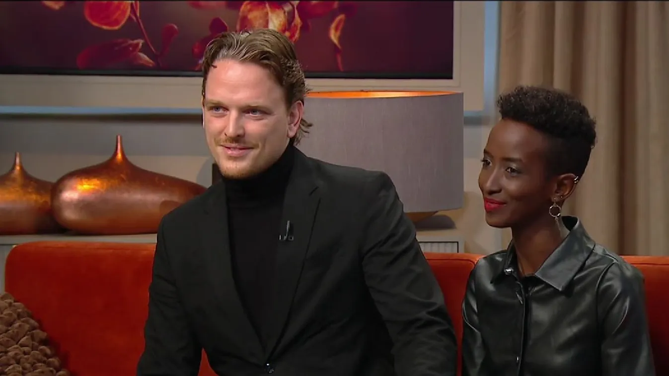 Sokkolta a modelleket Kafi Rea Milla