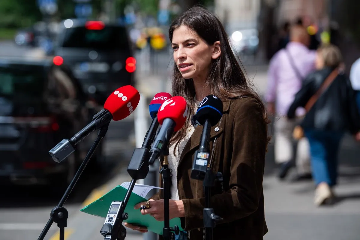 SZENTKIRÁLYI Alexandra