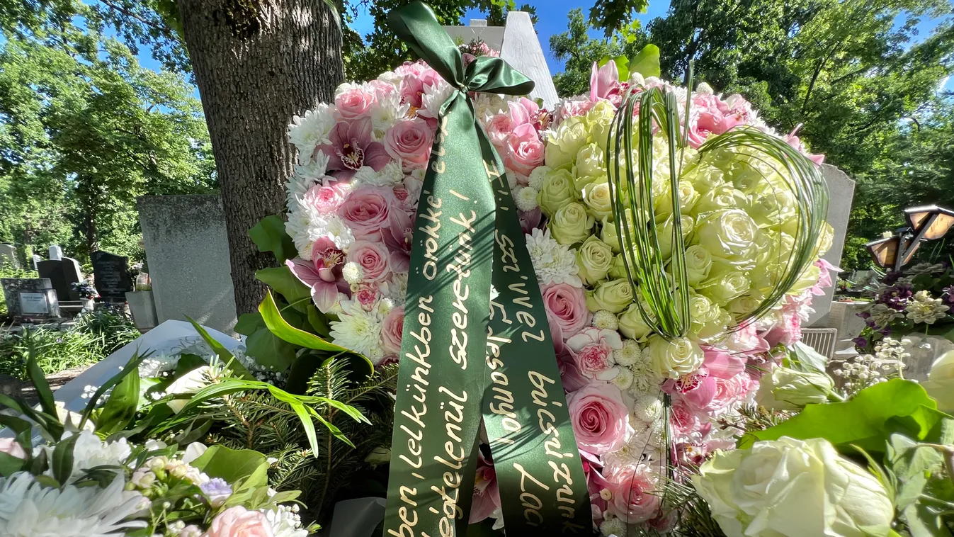 Több százan kísérték el utolsó útjára Csire Zsuzsit