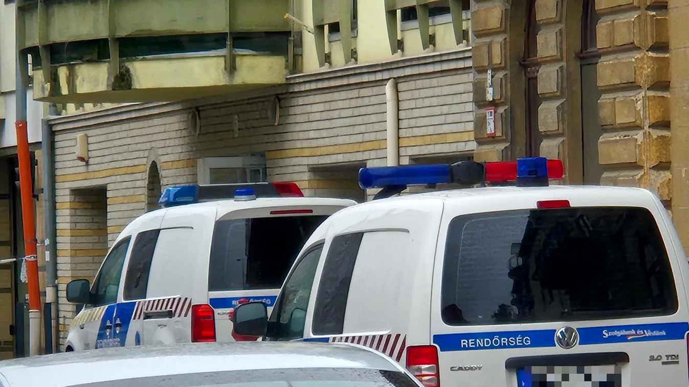 Újpesti tragédia: szülei után egy rendőrrel is végezni akart