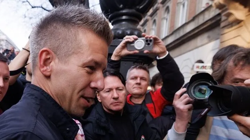 A katonai sorozást szorgalmazzák Magyar Péter "programalkotói"