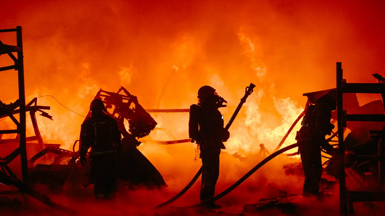 Macron fenyegetőzésére kemény választ adott Putyin