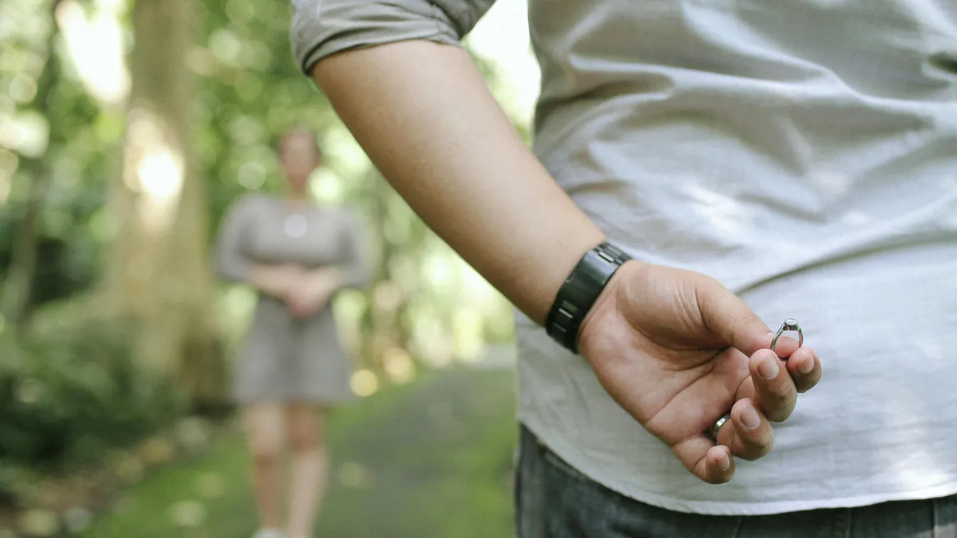 Könnybe lábadt Király Nóra szeme, lánykérés szemtanúja volt