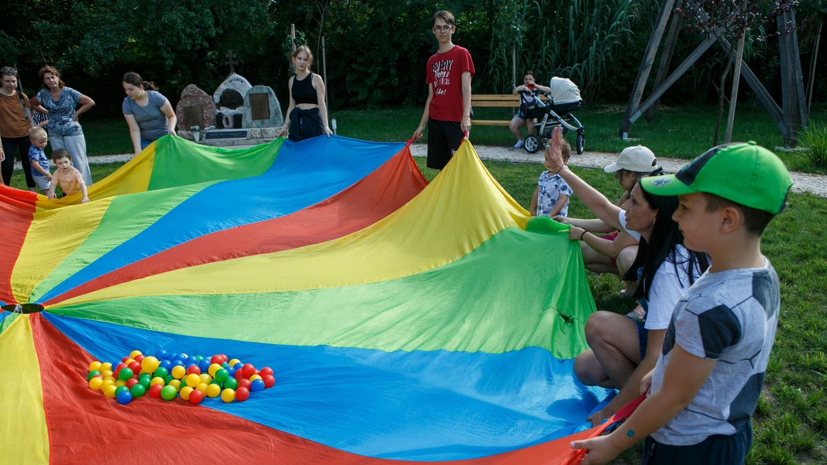 Kiderítettük, erre költenek a legtöbbet a magyarok gyereknapon