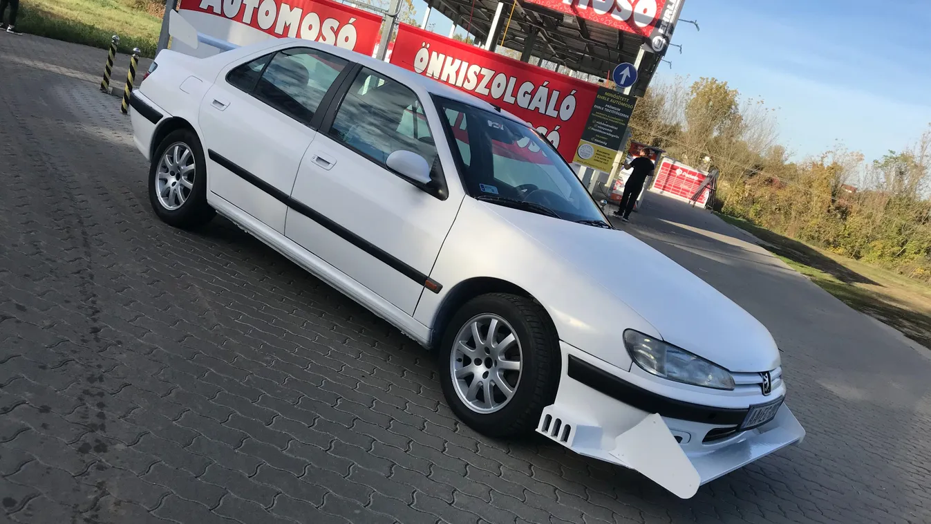 Elkészült a Taxi filmek autójának mása Sülysápon