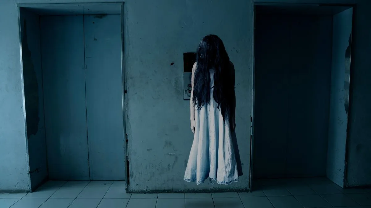 A szellemek éjszaka jelennek meg a kórházban. 