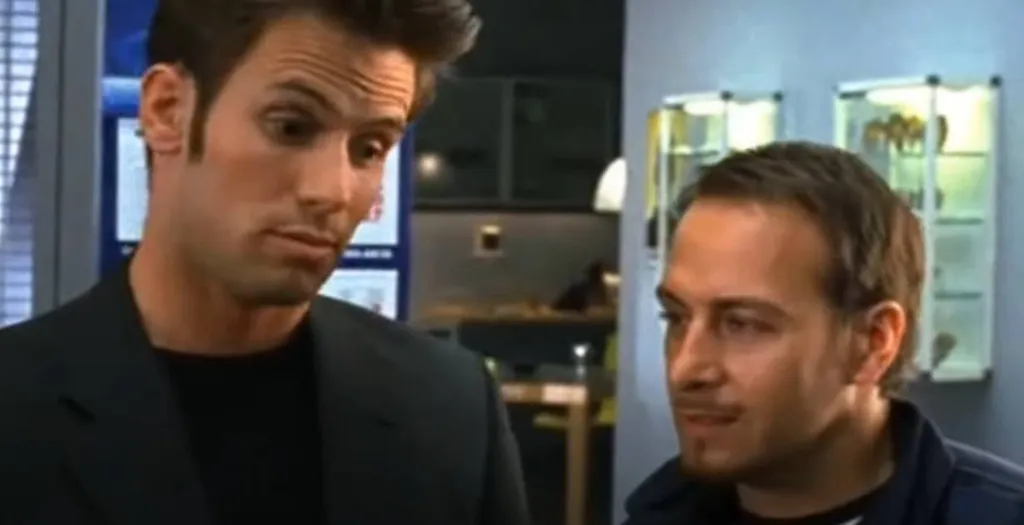 Christian Oliver (balra) Jan Richter detektívet alakította 28 részen keresztül. Ő talán az egyetlen Cobra 11 színész, aki az Egyesült Államokban is karriert csinált