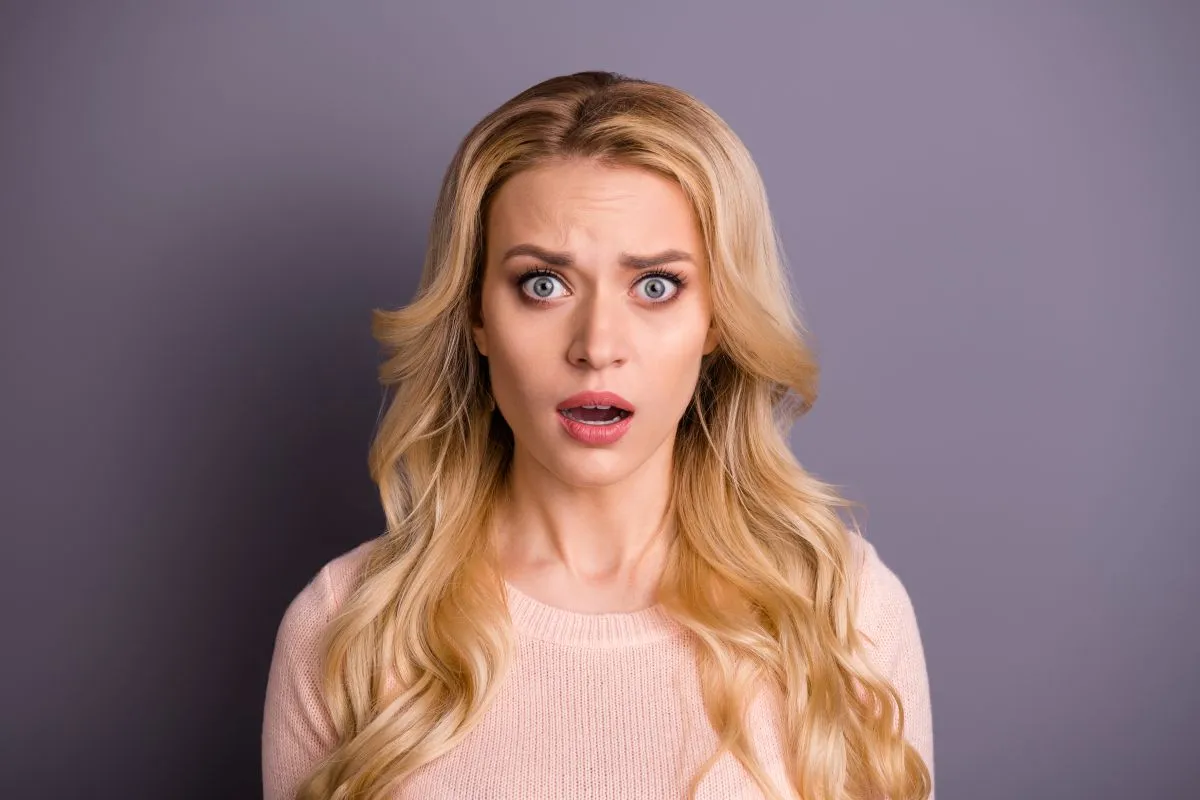 Close-up,Portrait,Of,Her,She,Nice-looking,Attractive,Lovable,Cute,Worried