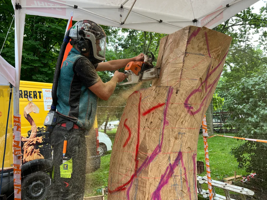 Varga Norbert Láncfürészes, Tatai Patara