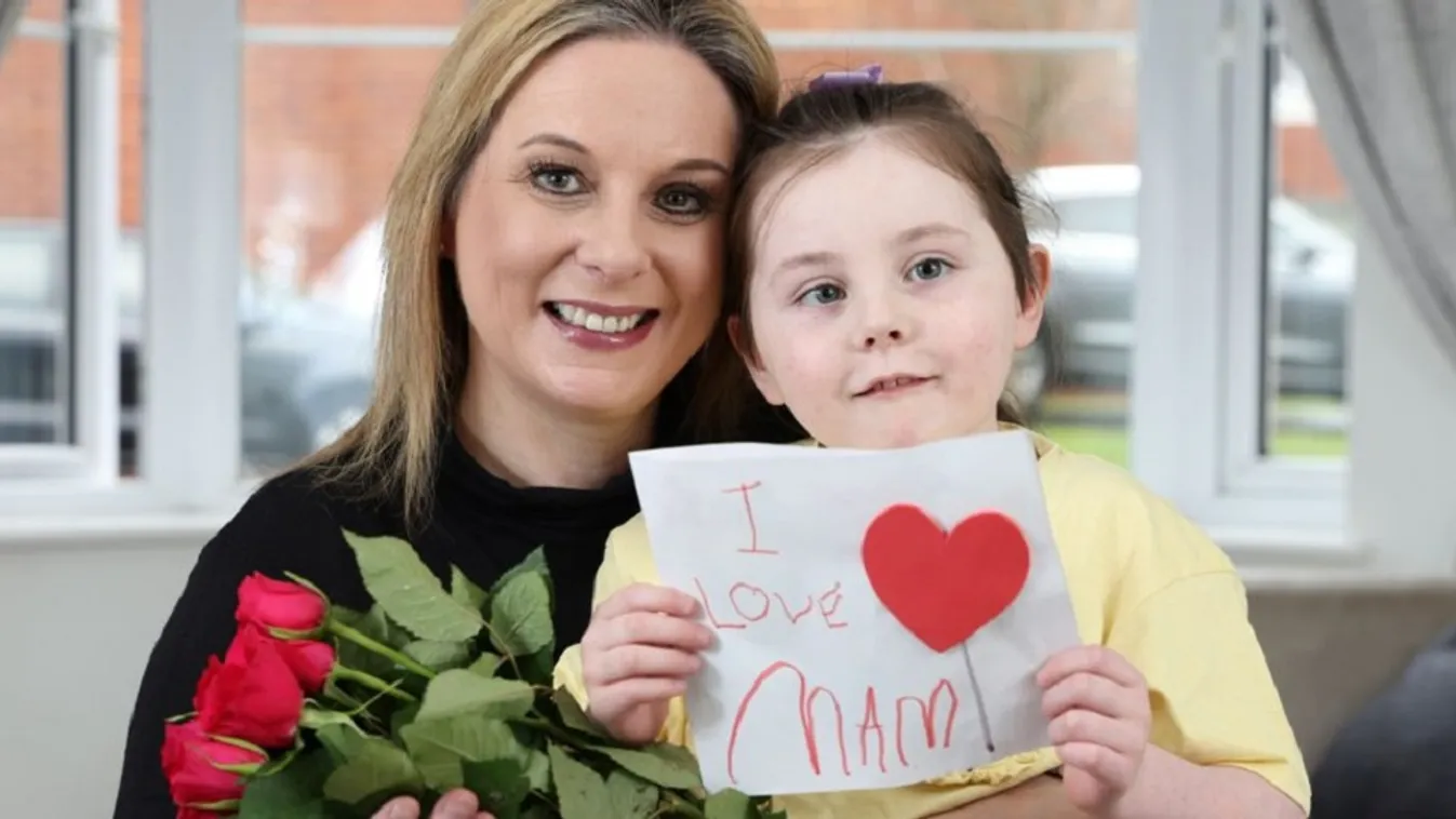 Édesanyja karjaiban hunyt el egy csodálatos 6 éves kislány