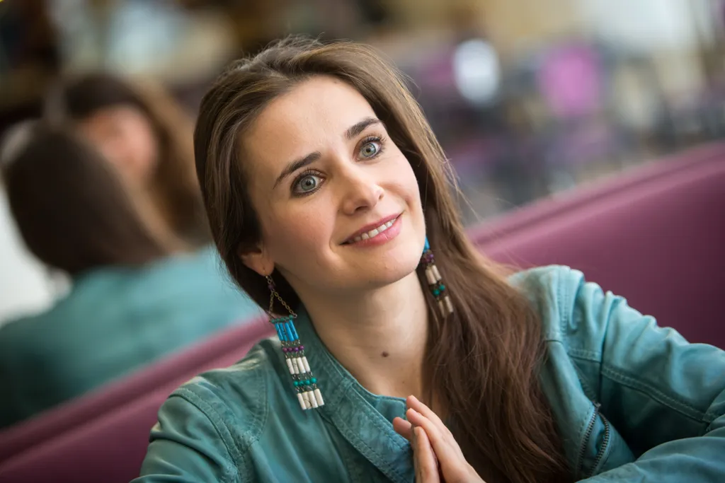 2013-ban Kerestül Európán címmel jelent meg első szólólemeze, amit Hrutka Róberttel több nyelven is felvettek. Fotó: Móricz-Sabján Simon