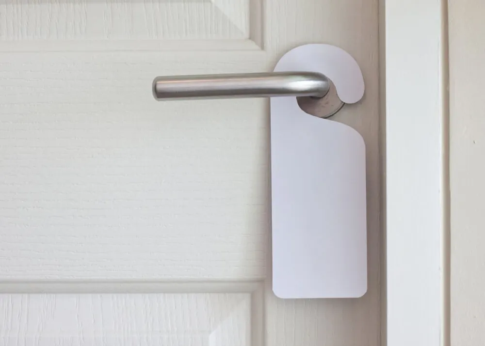 Empty,Label,On,A,Door,Handle,For,Your,Text, szálloda, szoba, hote, ne zavarjanak tábla