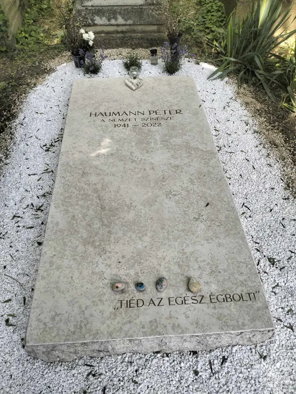 Haumann Péter sírja 2024