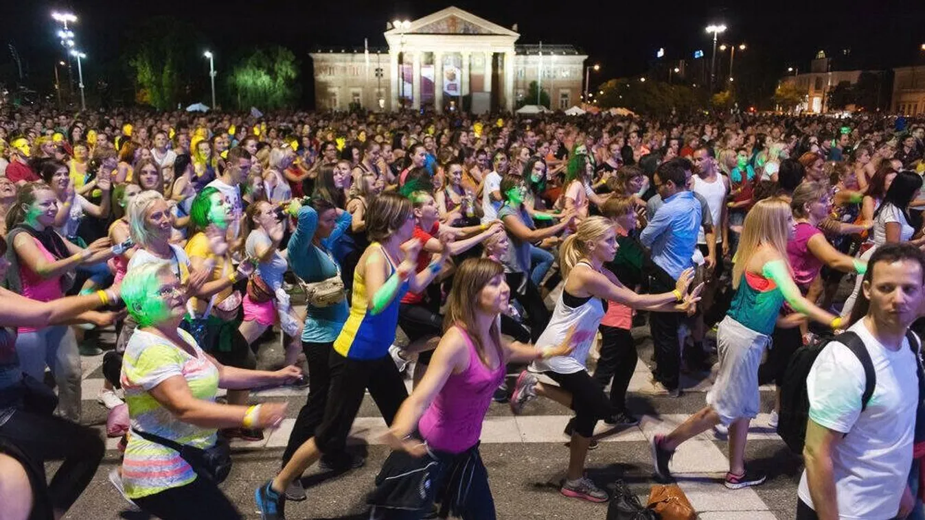 Péntek éjszaka ellepik a sportolók a főtereket