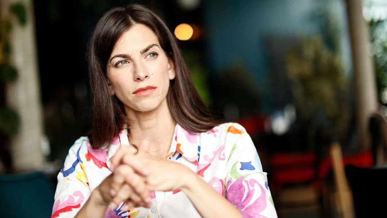 Szentkirályi visszalép, kéri támogatóit,Vitézyre szavazzanak