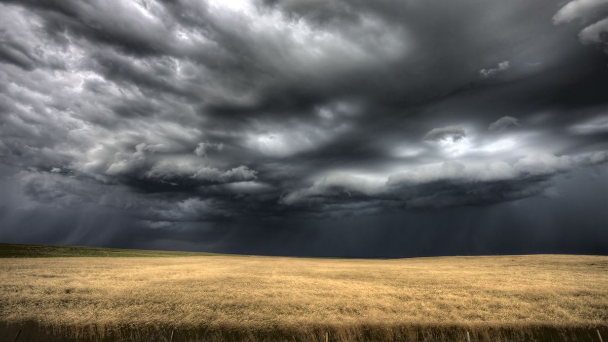 Storm,Clouds,Saskatchewan,Ominous,Wheat,Fields,Saskatchewan