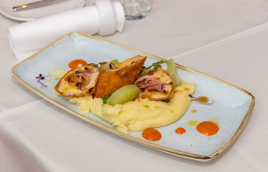 20240621_Hősök biszrtó stáj_MW_SZL