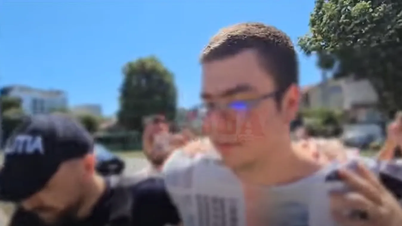 Felgyújtotta tanárát a 22 éves egyetemista