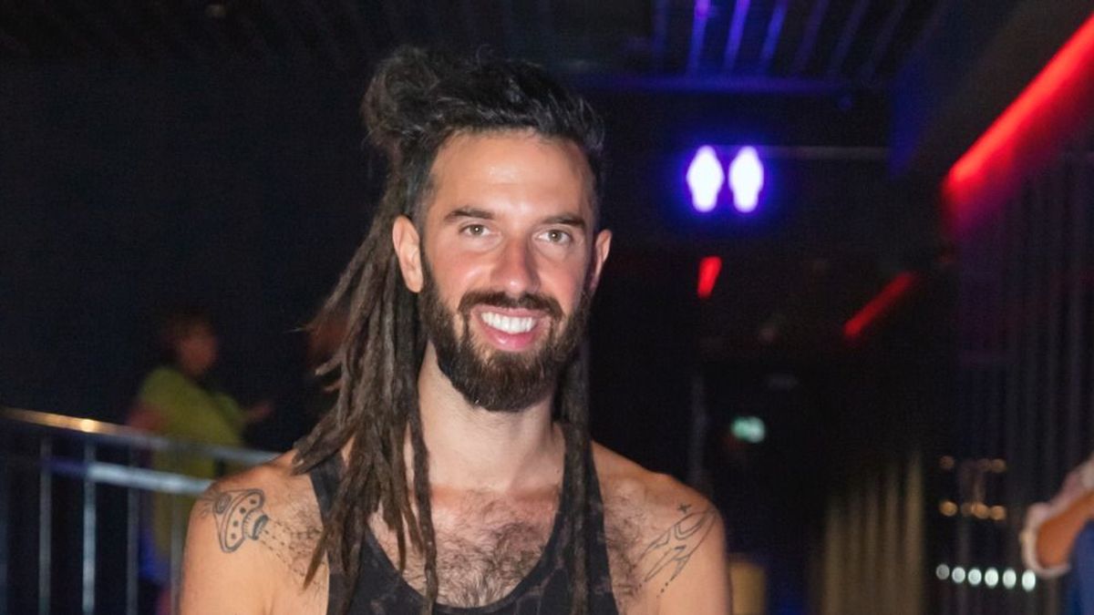 Varga Viktor külföldön van, miközben a Duna megint elönti a házát