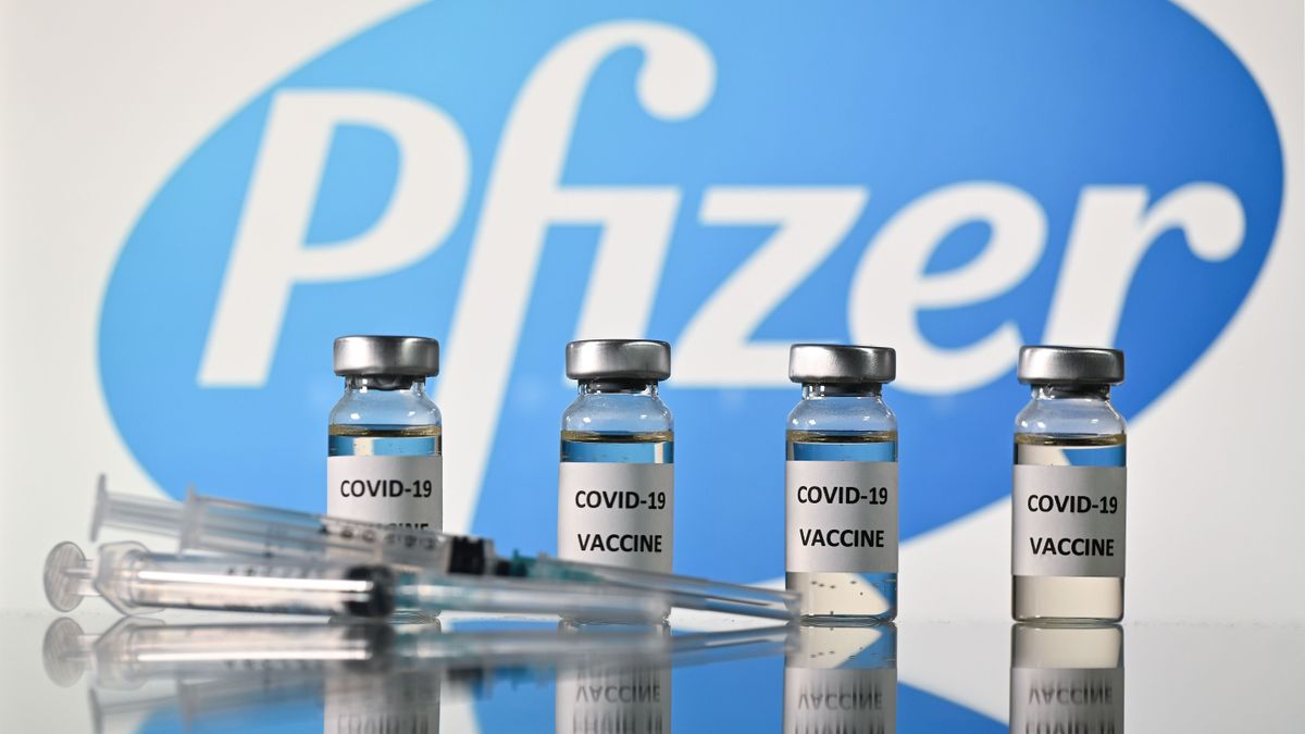 A Covid-vakcinája miatt beperelte a Pfizert egy amerikai állam