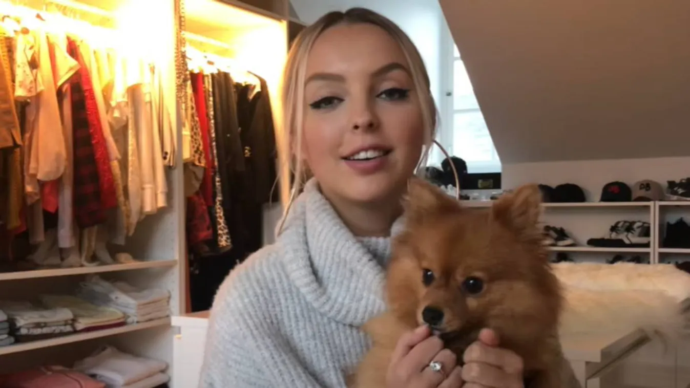 Ledobta melltartóját a teraszon napozó kebelcsoda