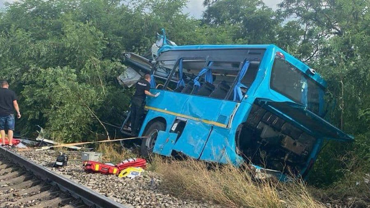 „Csak ordítottunk” - Kiderültek a tragikus érsekújvári buszbaleset részletei