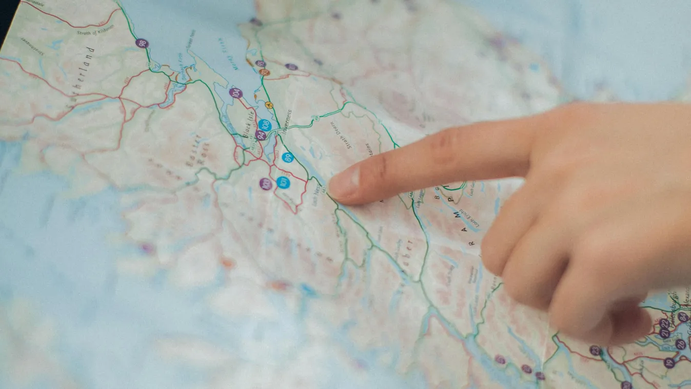 Döbbenetes, mit fedezett fel a térképet böngészve – videó