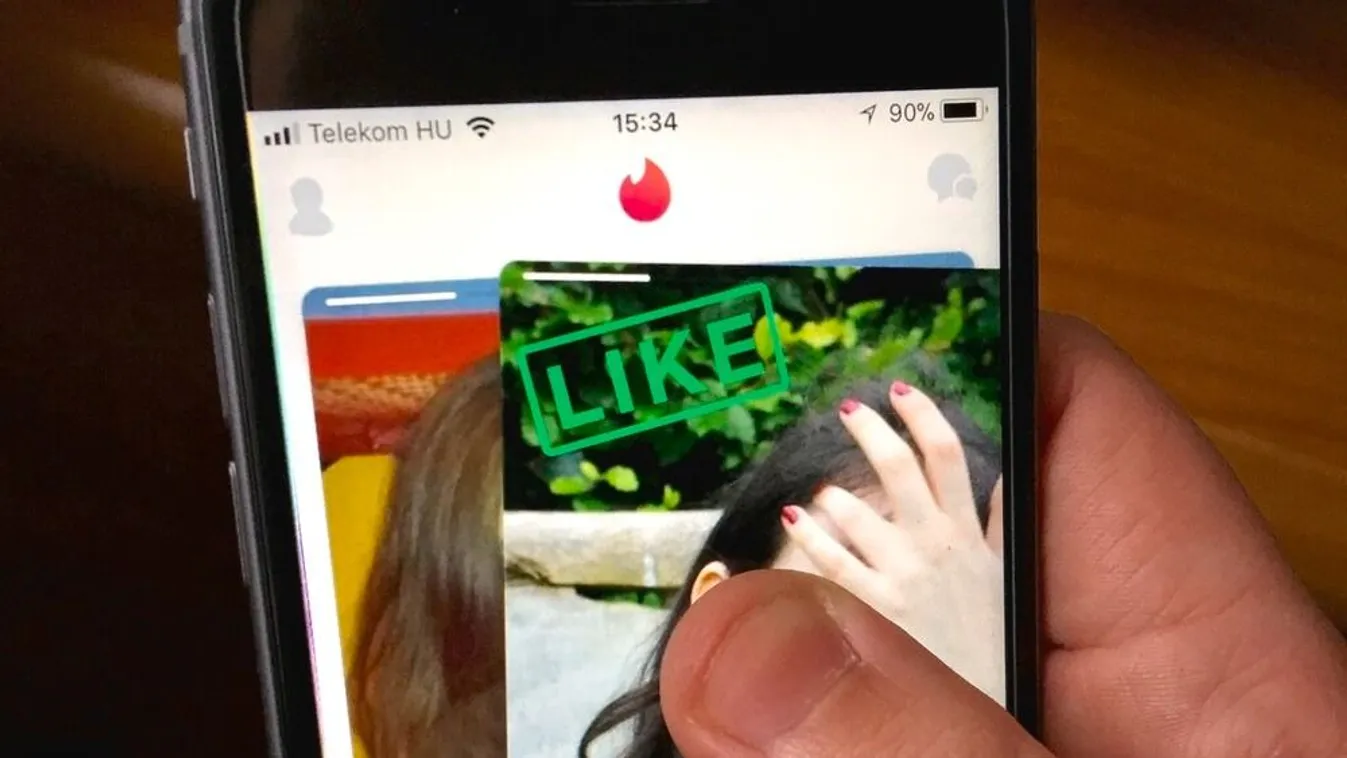 Hallgatózik a telefonod: ezeket a randiappokat töröld le!