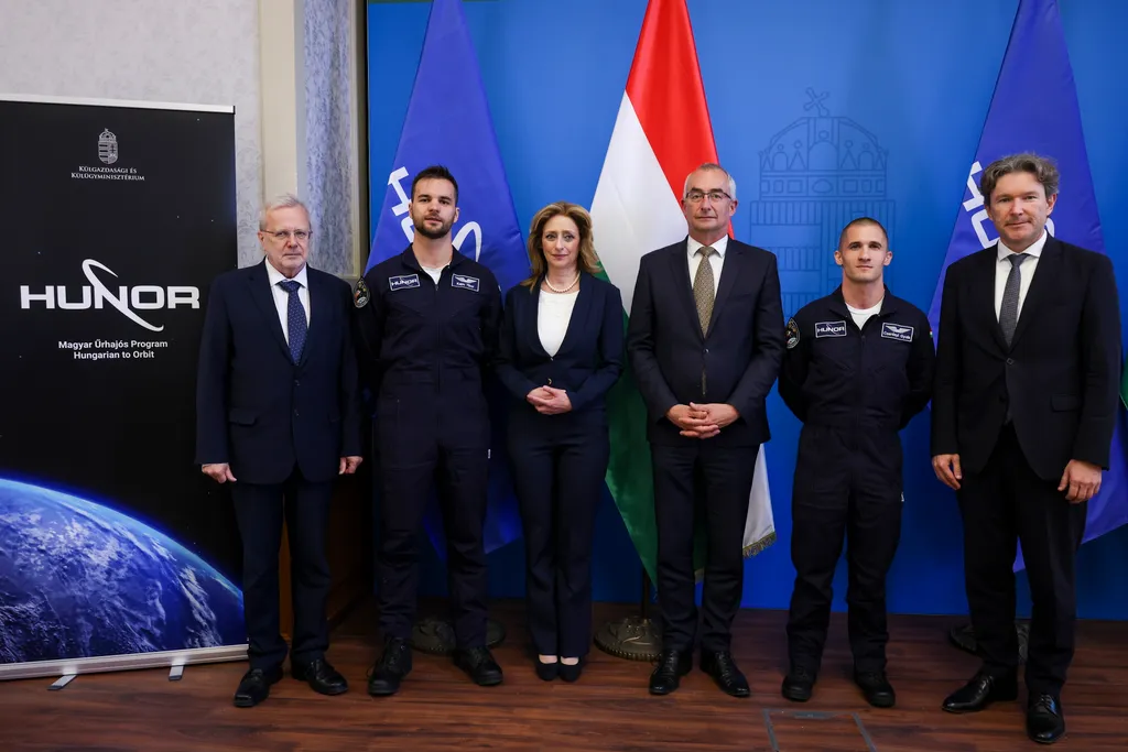 SZTÁRAY Péter; GULYÁS Balázs; JAKAB Roland; FERENCZ Orsolya; CSERÉNYI Gyula; KAPU Tibor