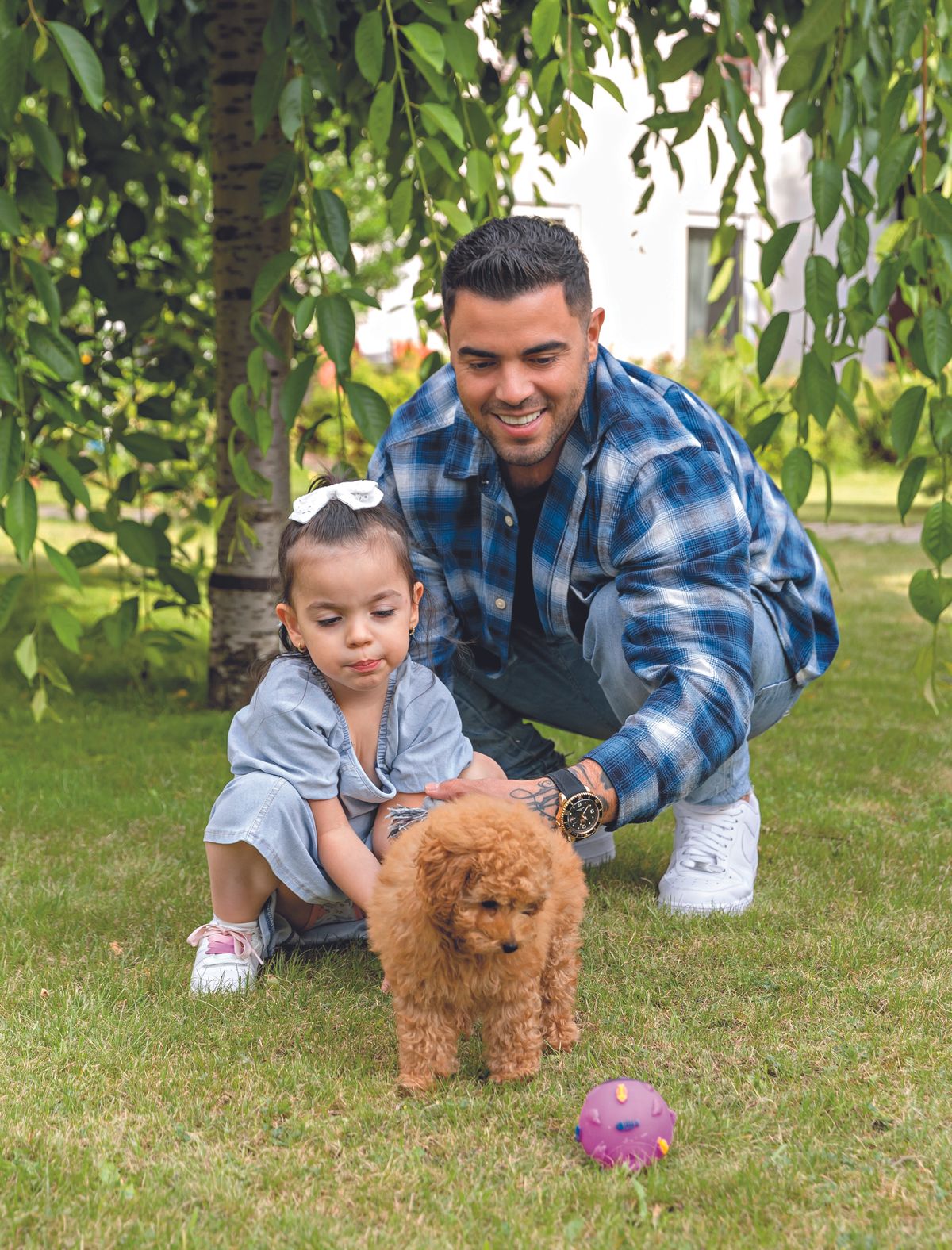 Young G Béci és az elhíresült kutyája, fotókkal, kislányával - RIPOST
