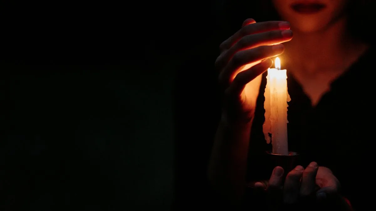 Átok sújthatja a boszorkánytotemet.